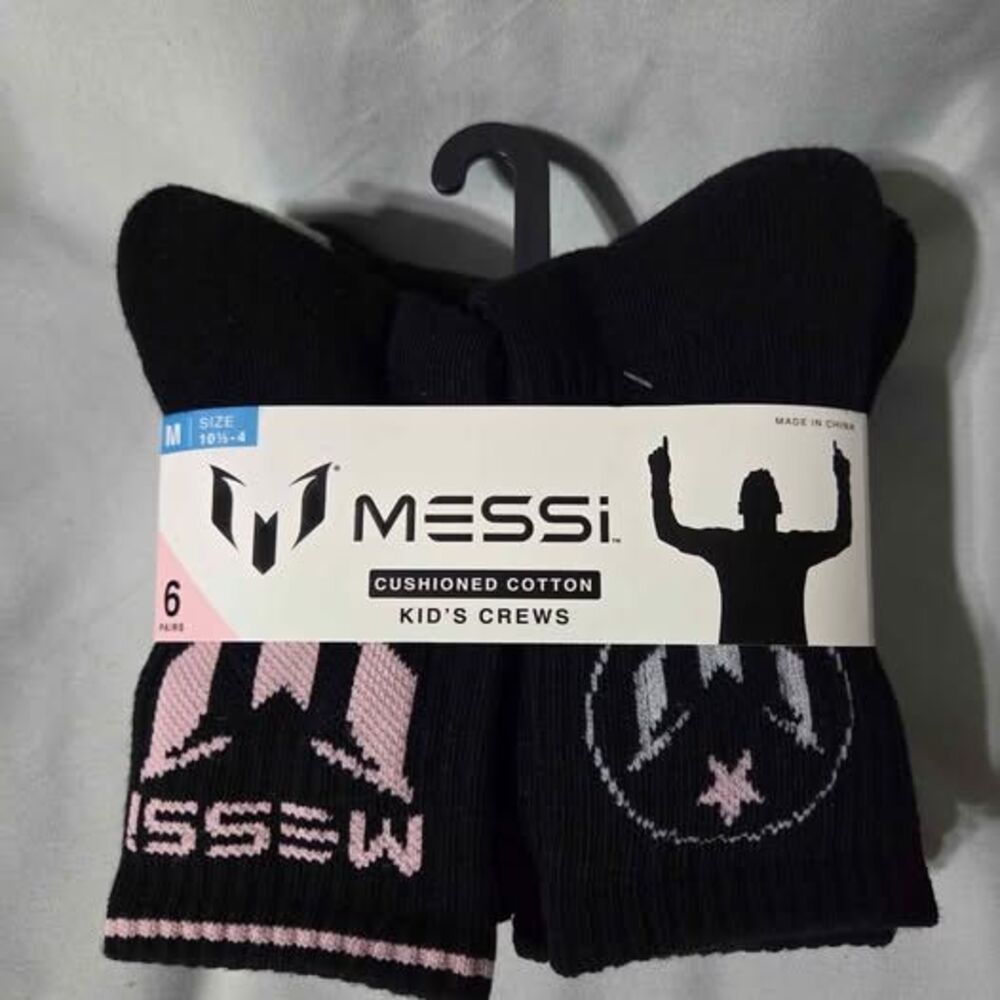 Messi kids crew socks size Medium 6pk black new in package